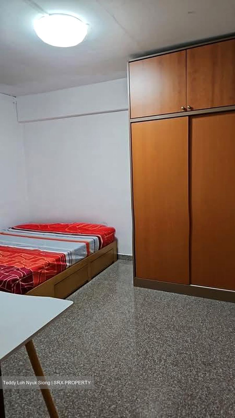 Blk 13 Holland Vista (Queenstown), HDB 3 Rooms #560816601